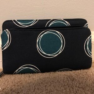 Thirty-One La-Di-Dot pattern wallet